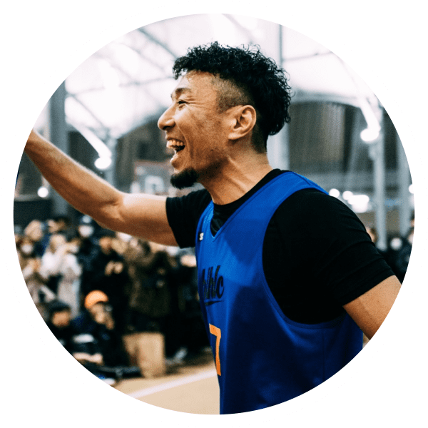 K-TAの写真:満面の笑みを浮かべている様子