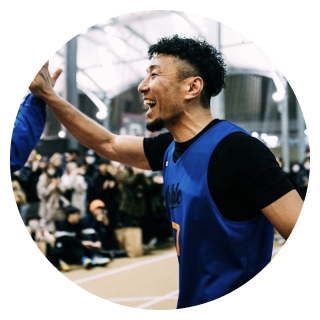 K-TAの写真:微笑んでいる様子