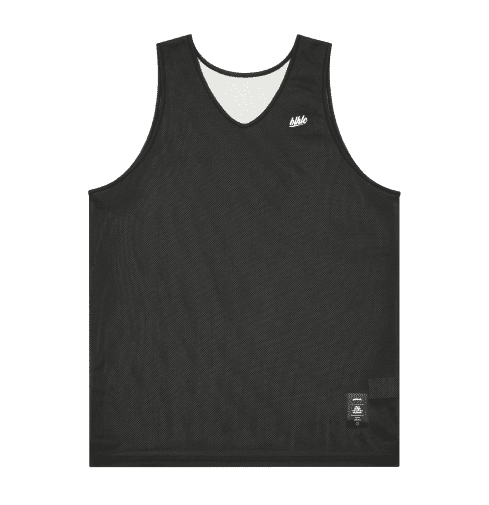 黒と白のリバーシブルのタンクトップの写真